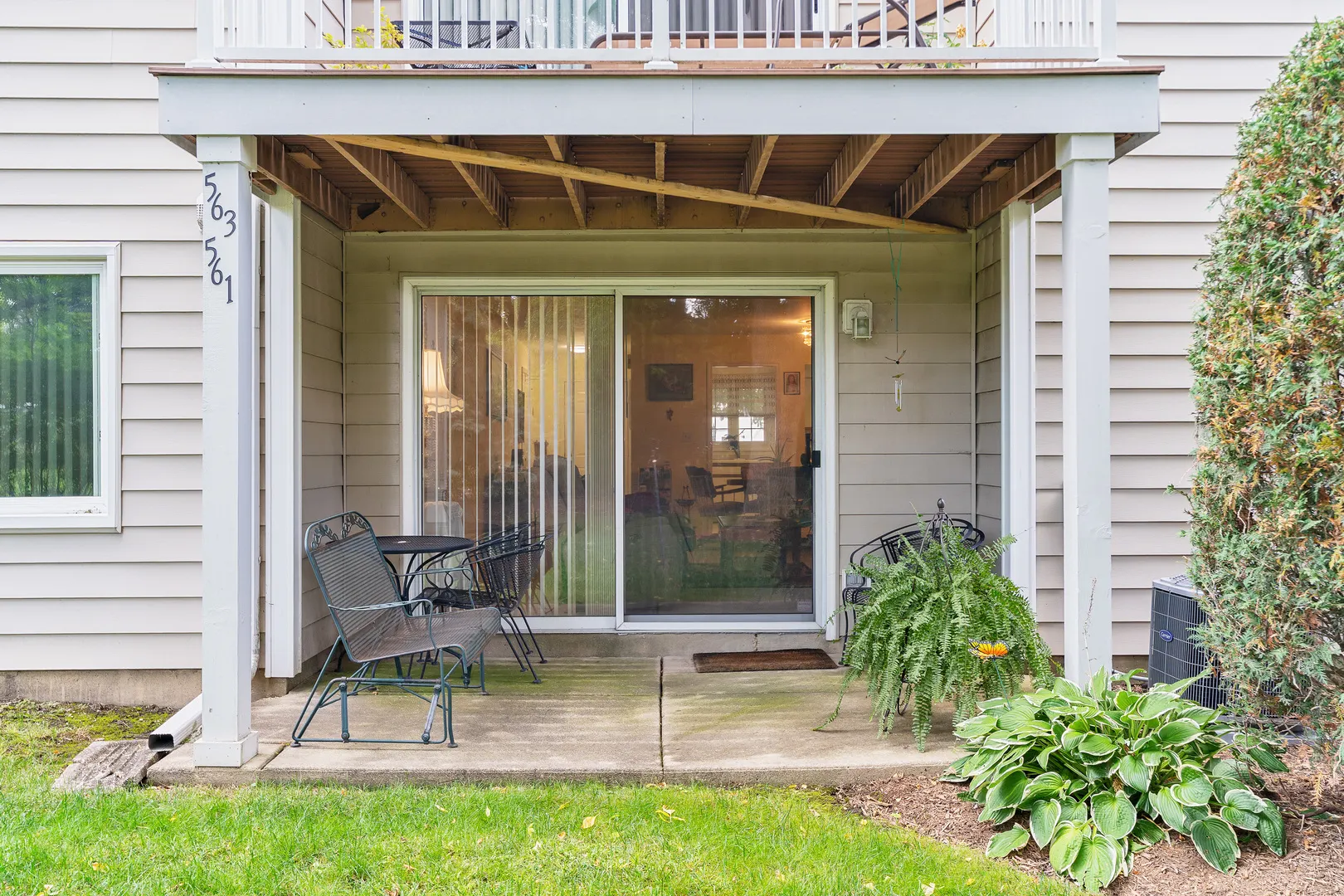 561 PARKVIEW Terrace 561 IL