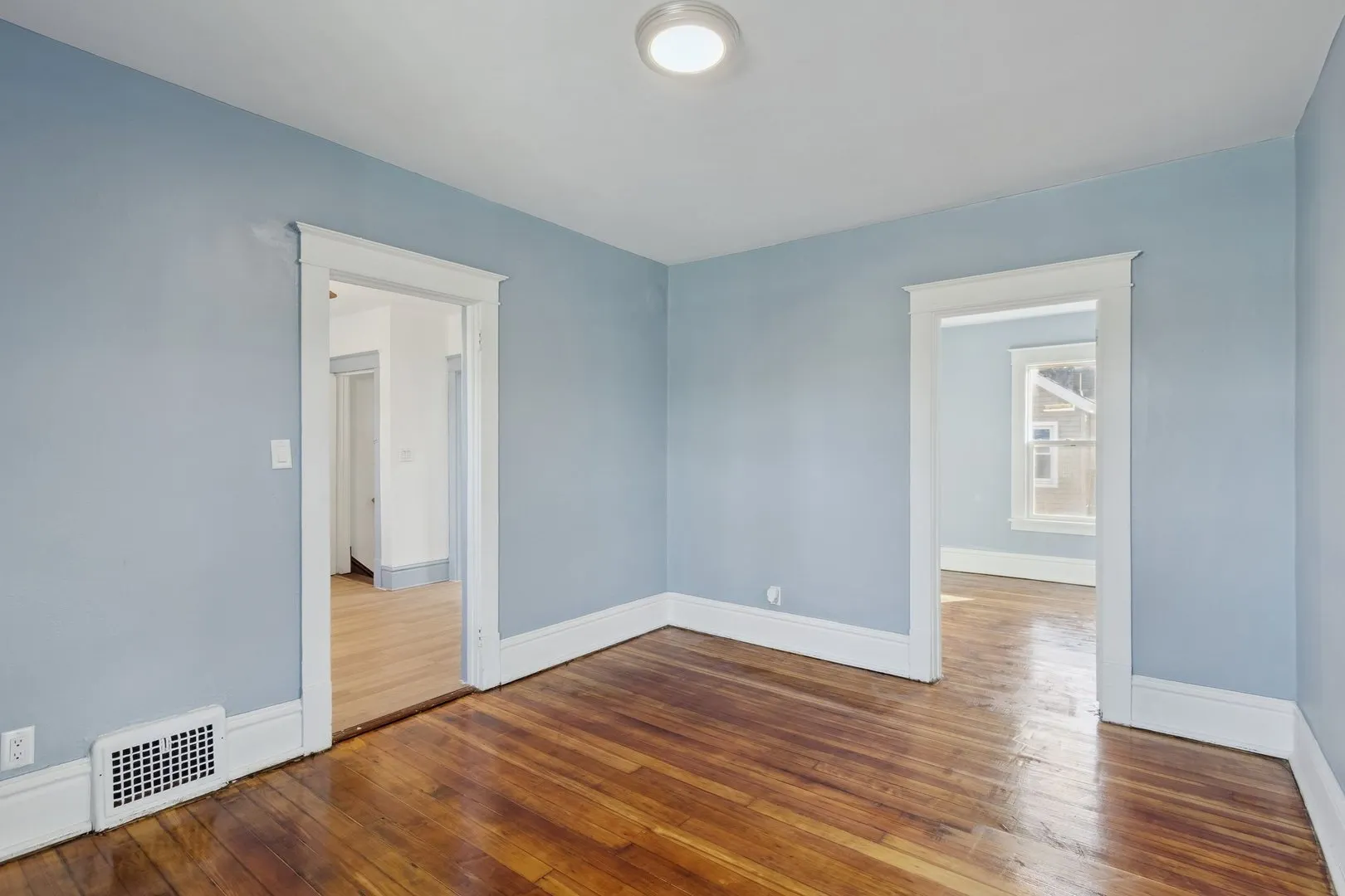 434 16th Avenue IL