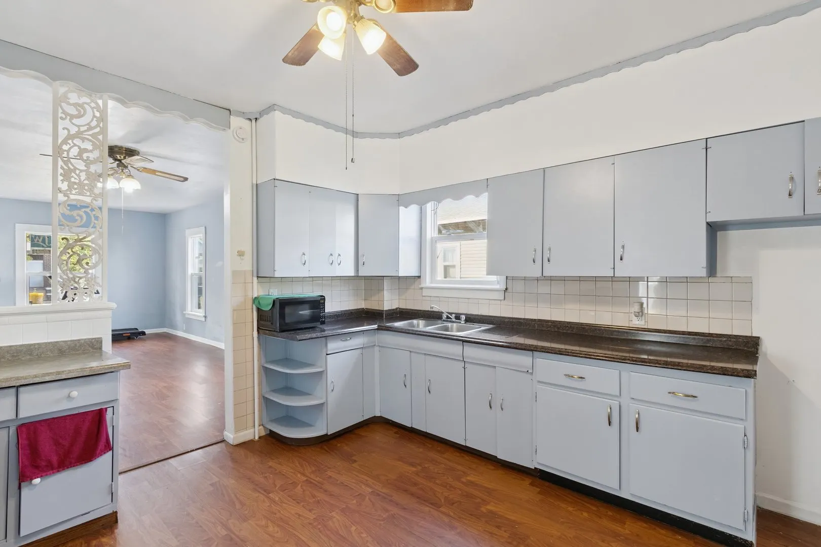 434 16th Avenue IL