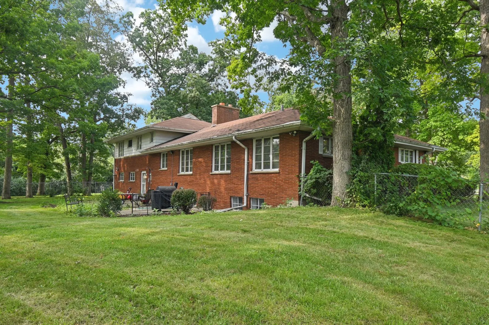 38683 N Lewis Avenue IL