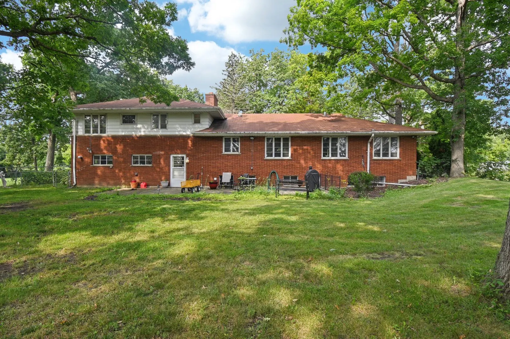 38683 N Lewis Avenue IL