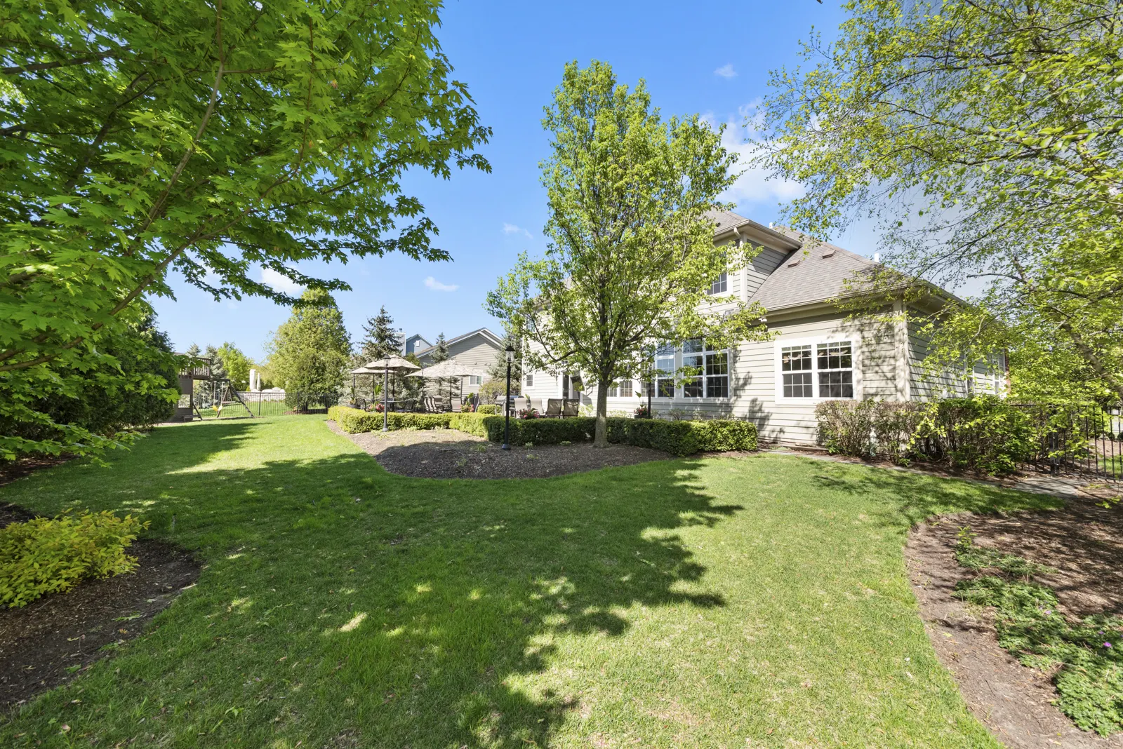 4545 Foxgrove Drive IL