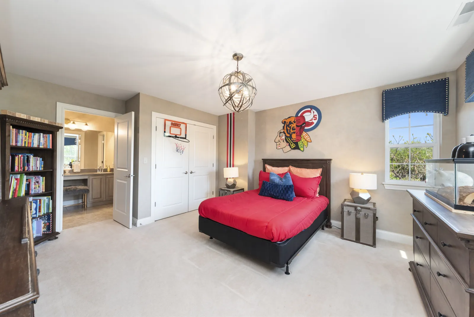 4545 Foxgrove Drive IL