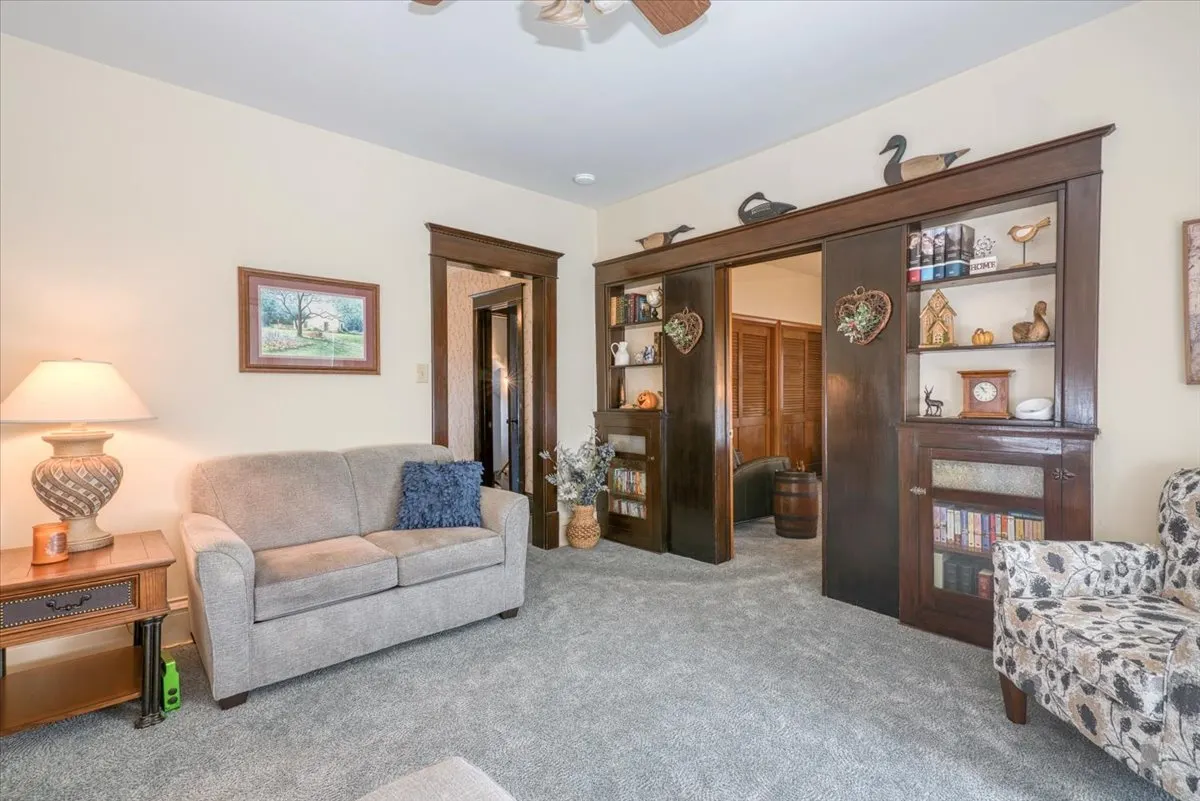 847 S 1st Street IL