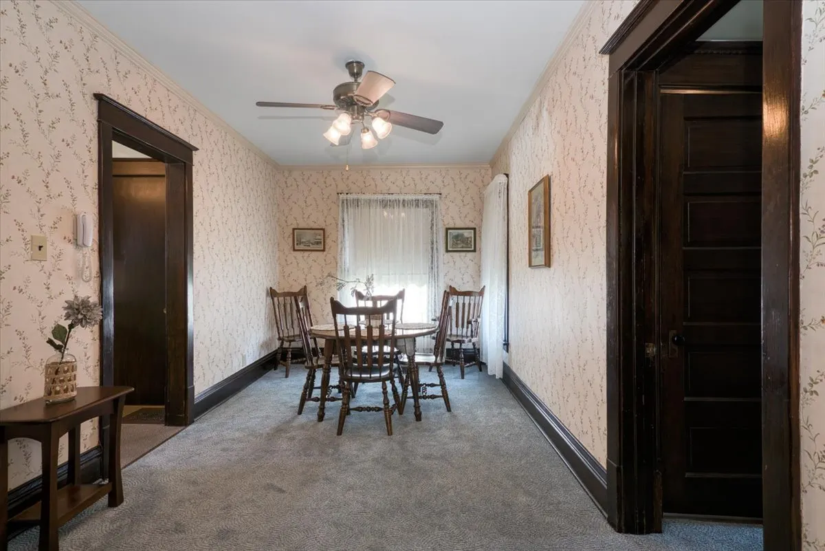 847 S 1st Street IL