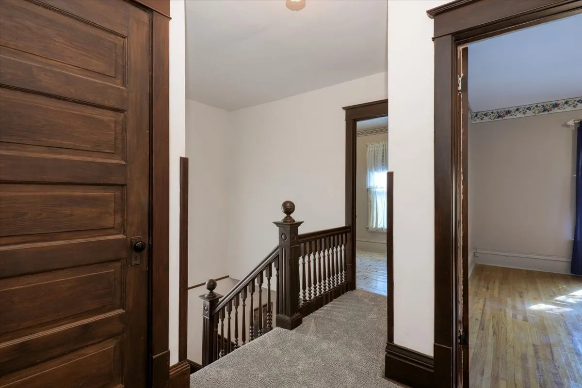 847 S 1st Street IL