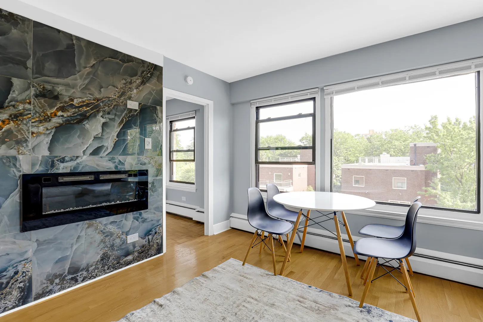 4880 N Marine Drive 404 IL