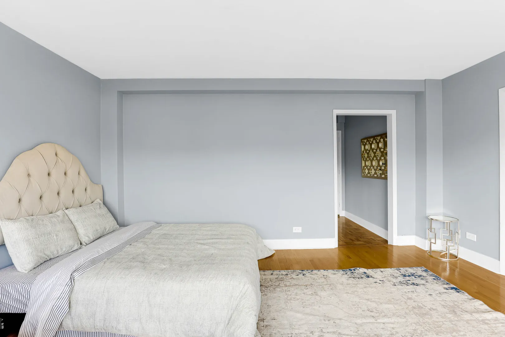 4880 N Marine Drive 404 IL