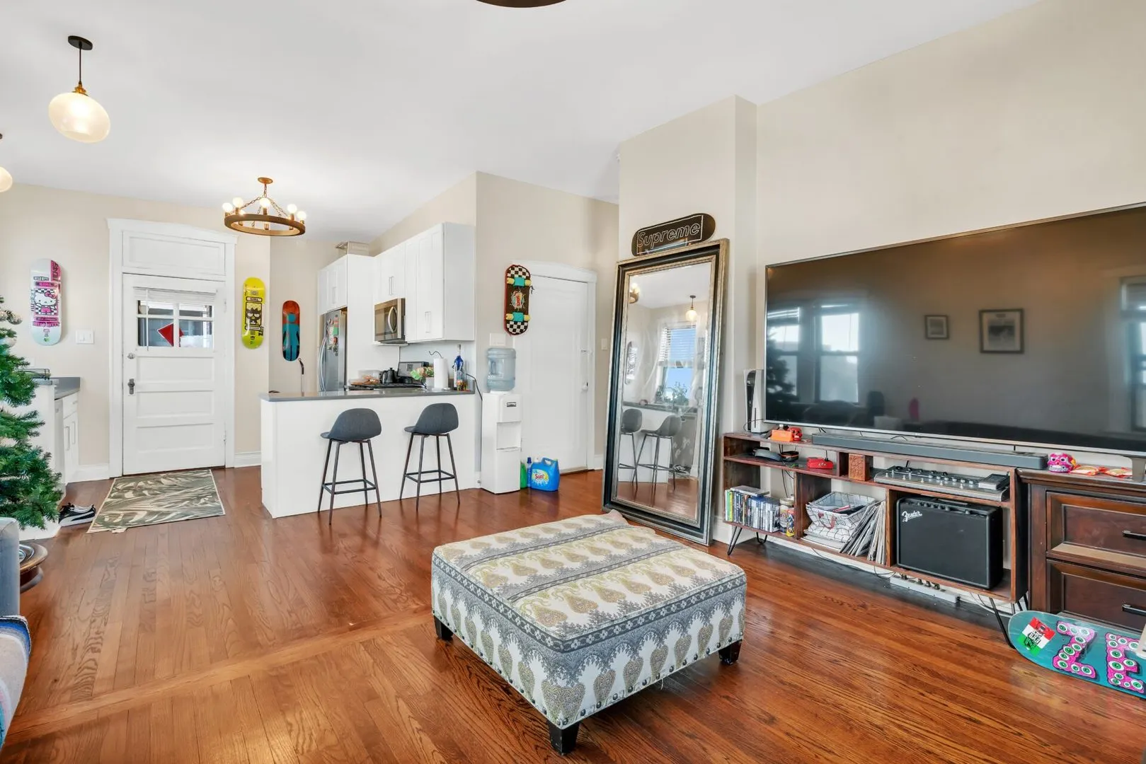 319 W Calendar Avenue 3D IL