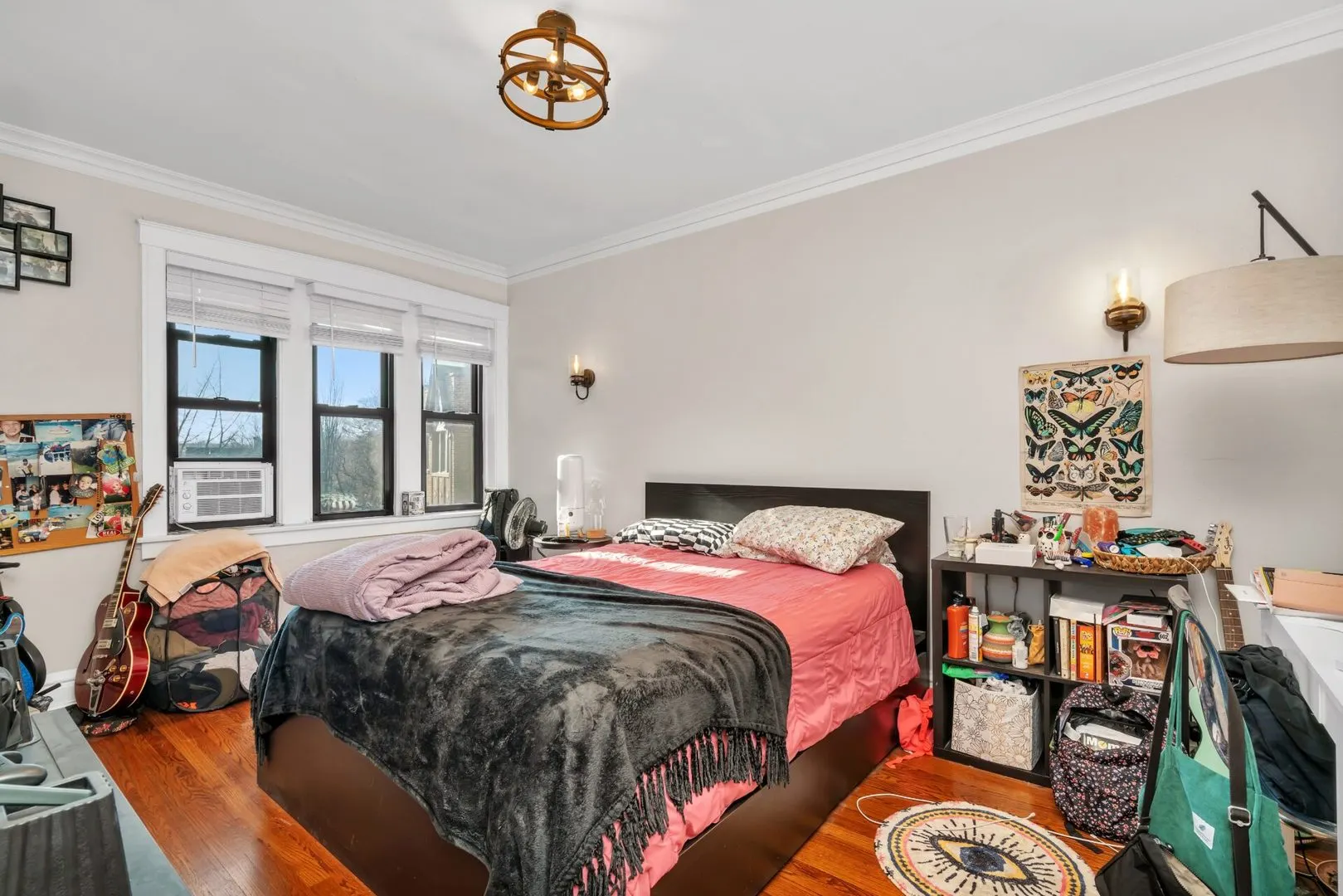 319 W Calendar Avenue 3D IL