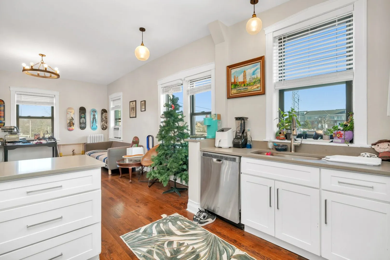 319 W Calendar Avenue 3D IL
