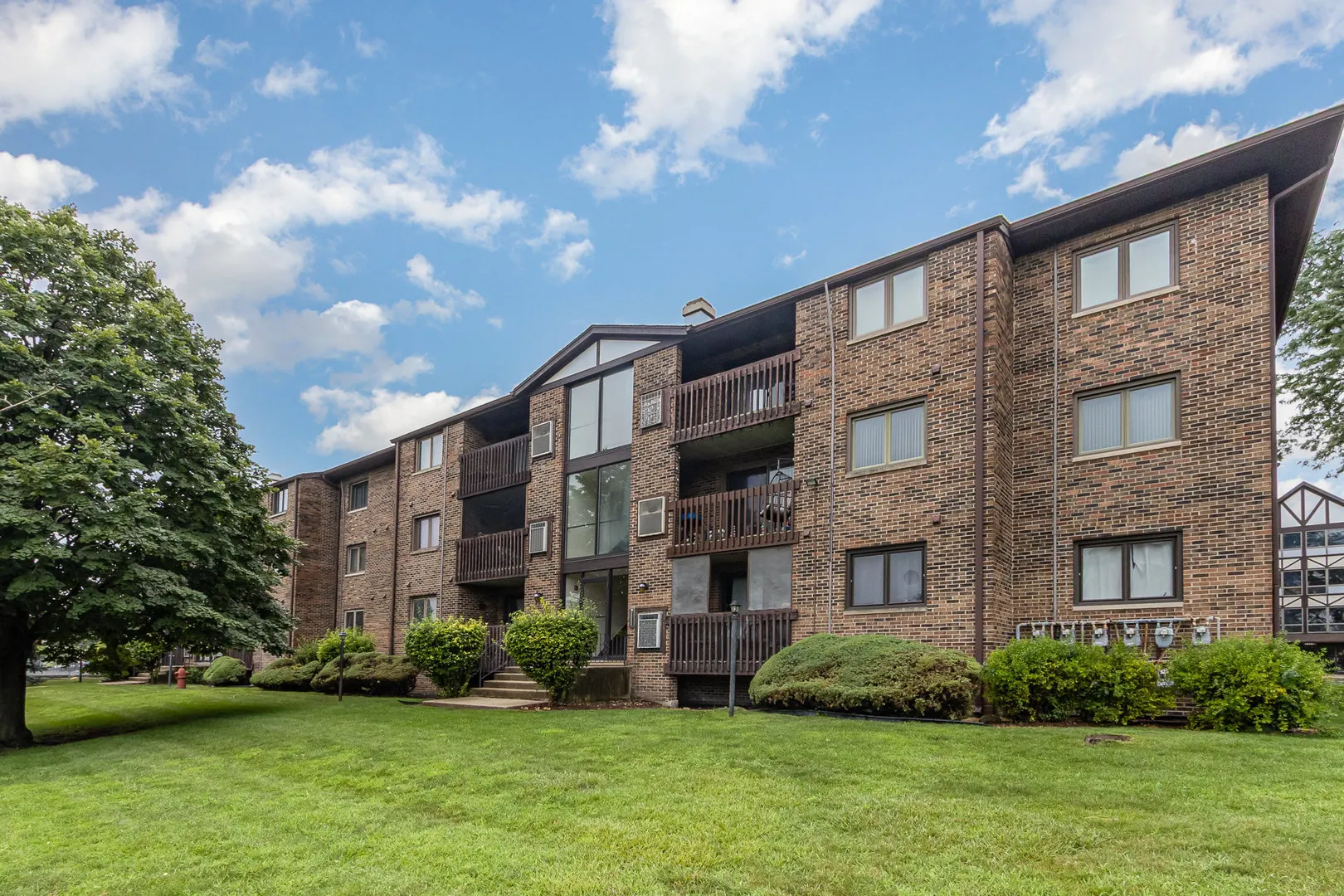 10355 Menard Avenue 216 IL