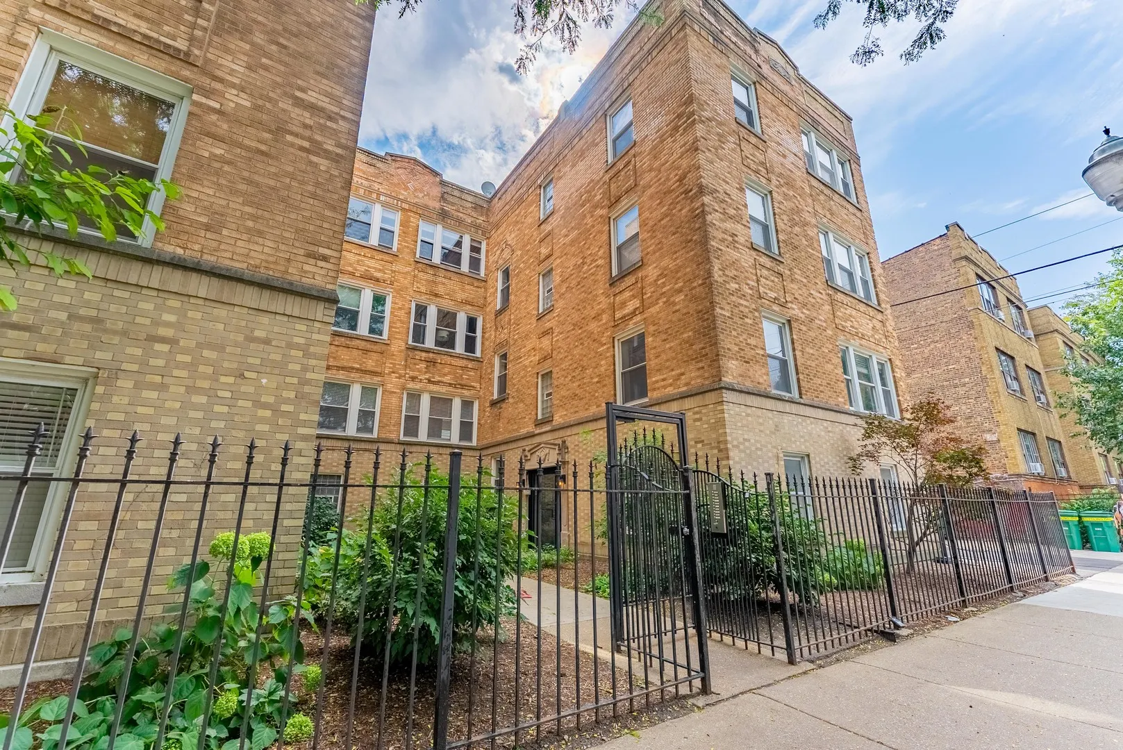 3707 W Altgeld Street 1 IL