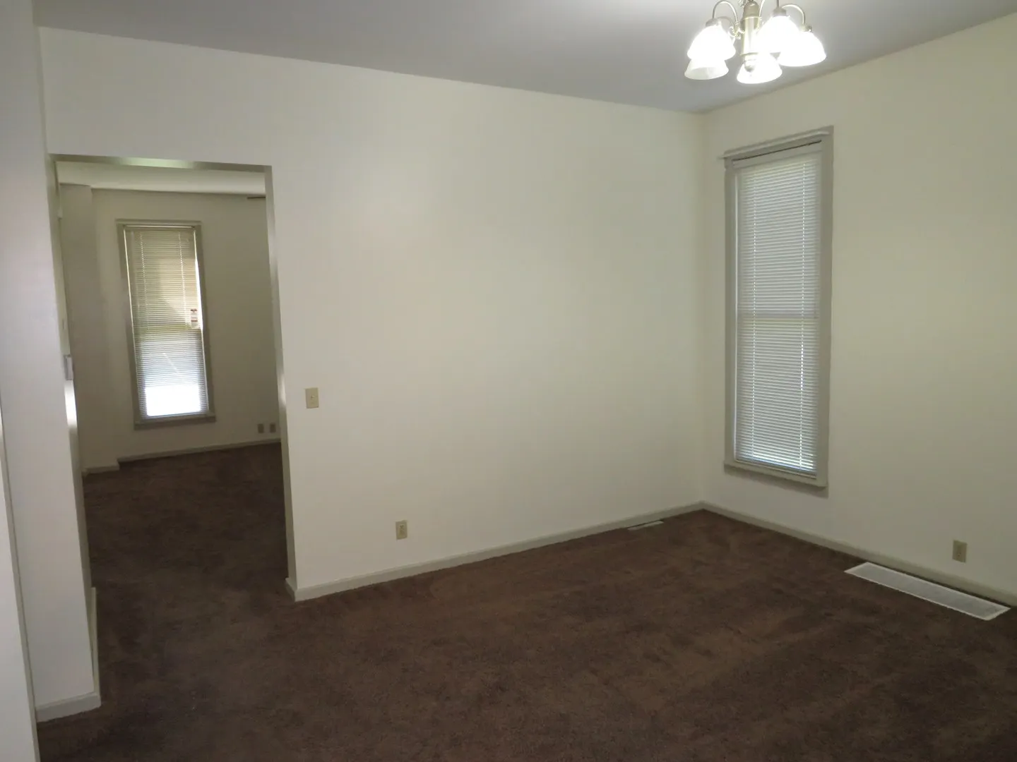 304 E Main Street A IL