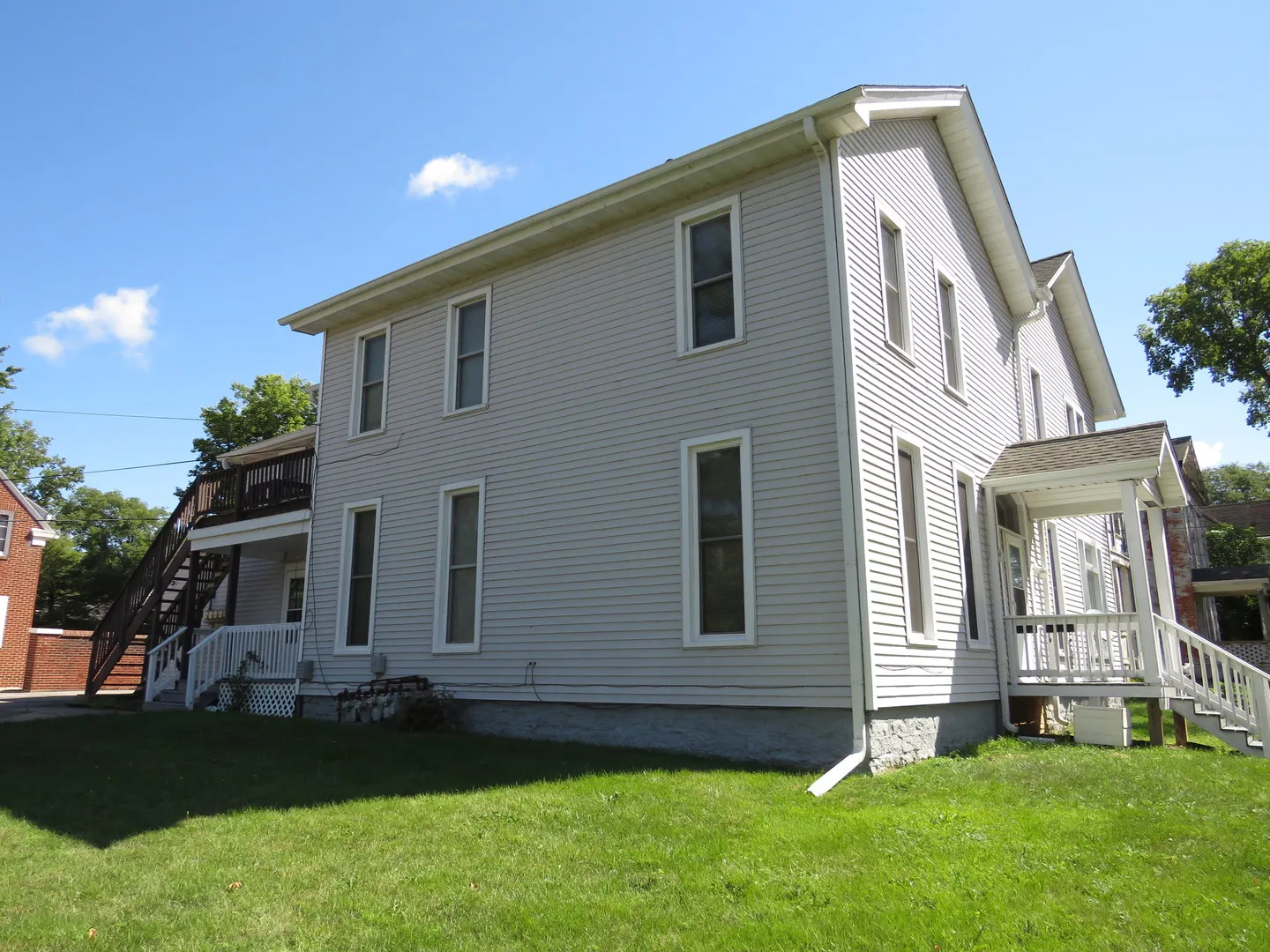 304 E Main Street A IL