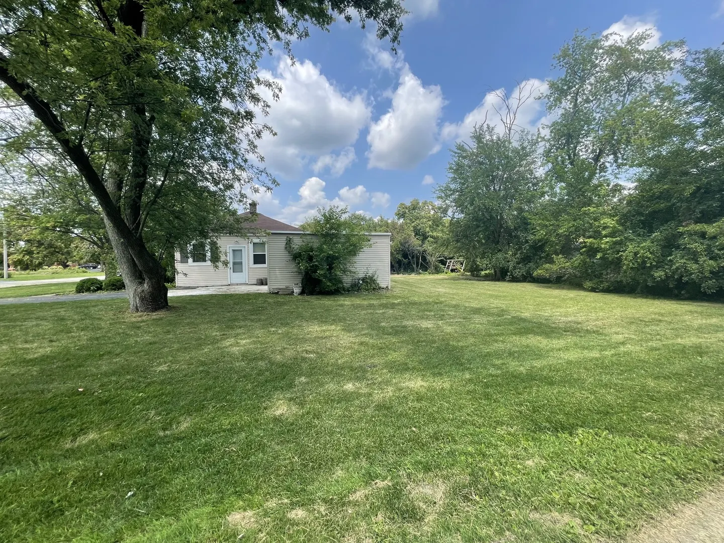 1006 E 15th Street IL