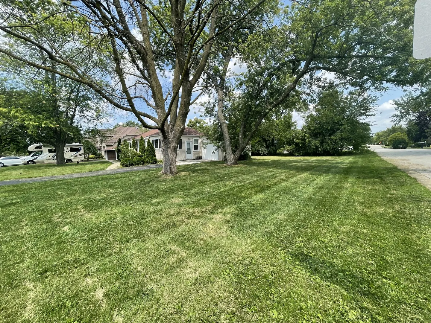 1006 E 15th Street IL