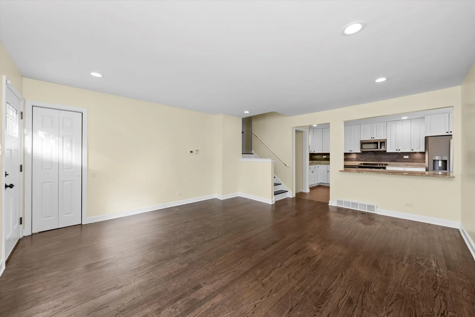 27W120 Williams Street IL