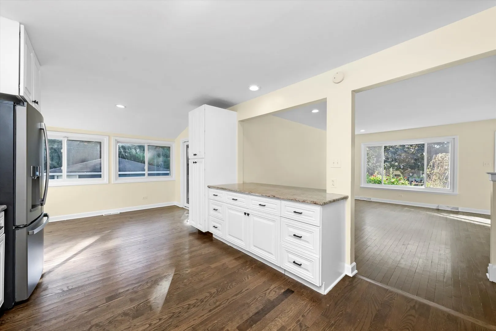 27W120 Williams Street IL