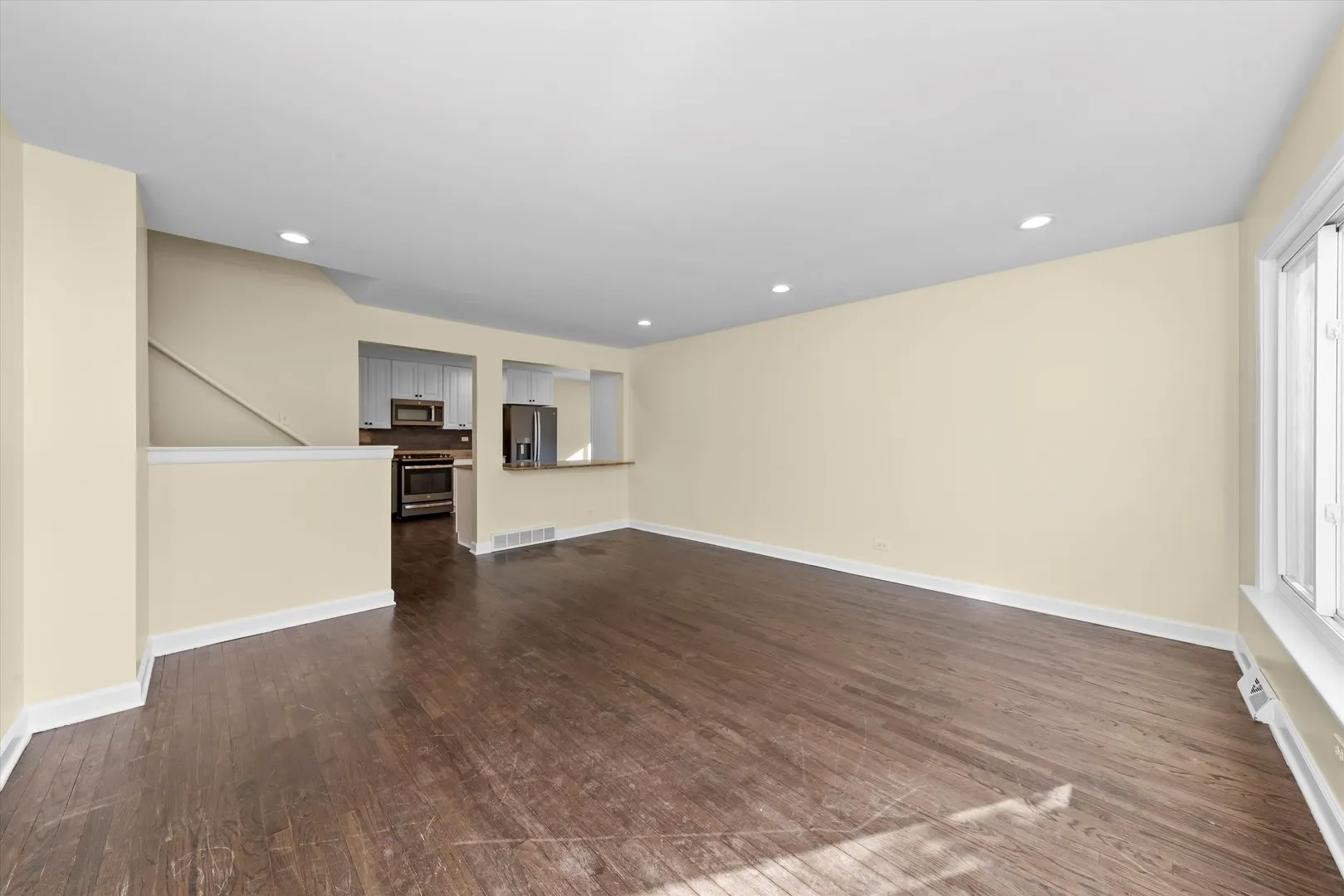 27W120 Williams Street IL
