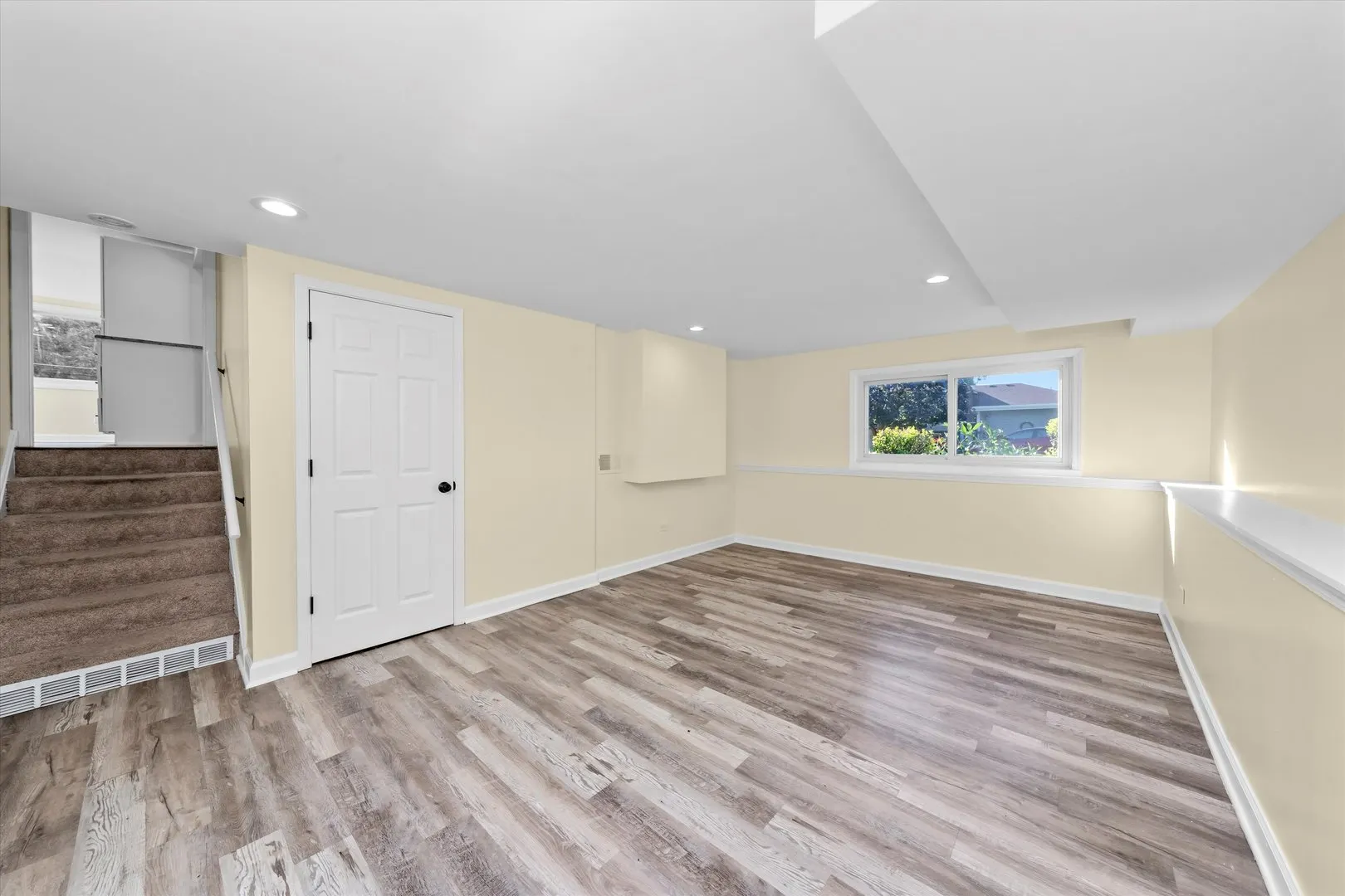 27W120 Williams Street IL