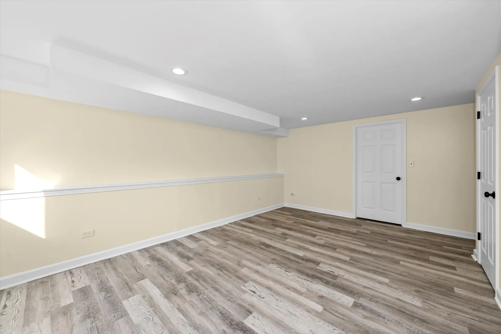 27W120 Williams Street IL