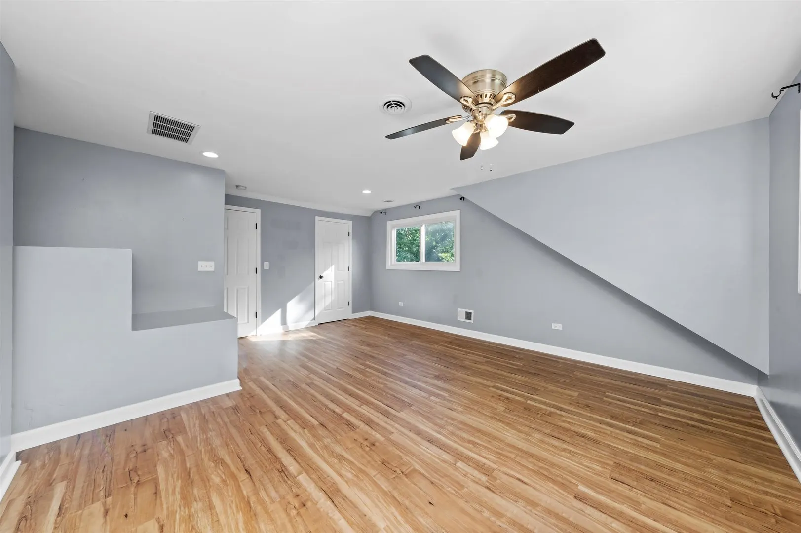 27W120 Williams Street IL