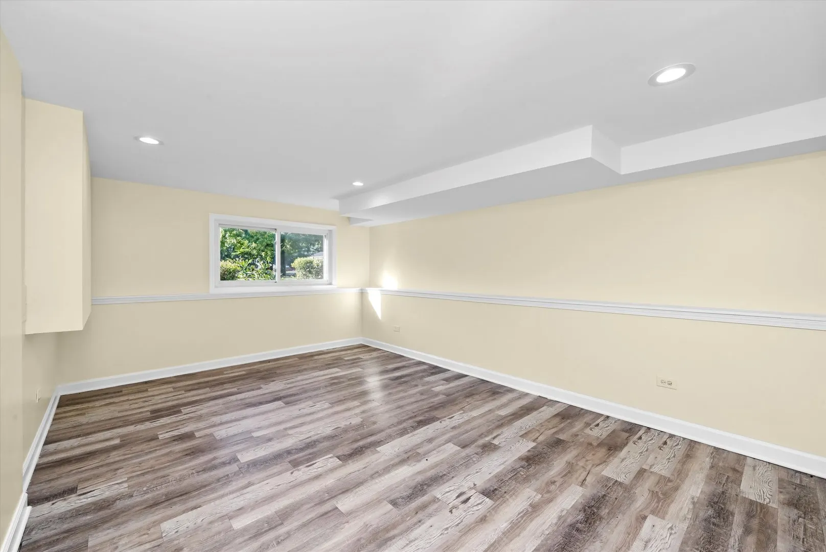 27W120 Williams Street IL