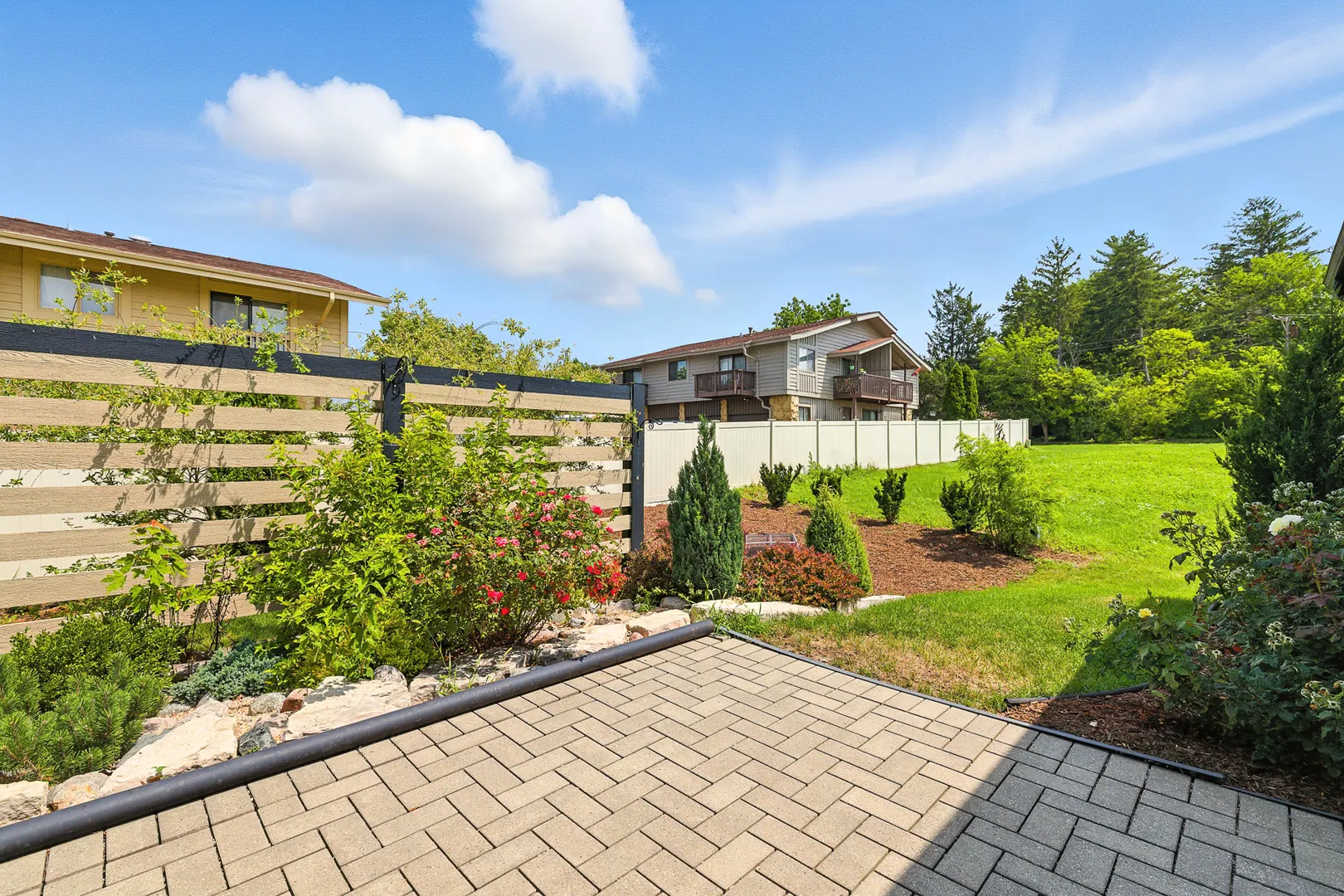 566 Mihelich Lane IL