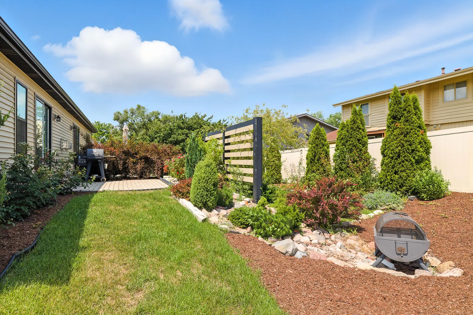 566 Mihelich Lane IL