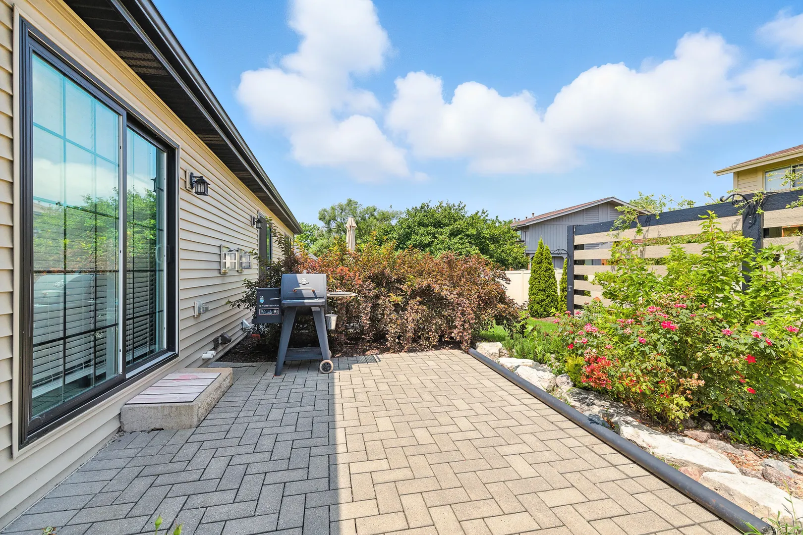 566 Mihelich Lane IL