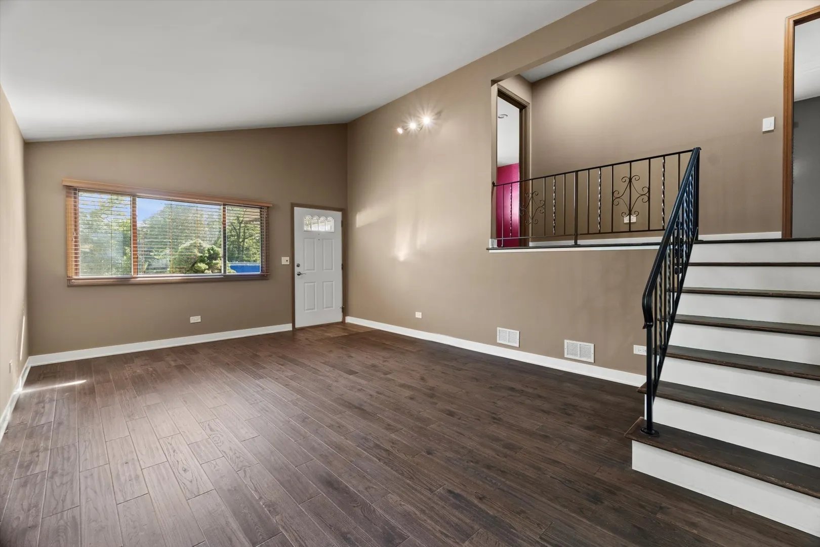 2358 Westview Drive IL