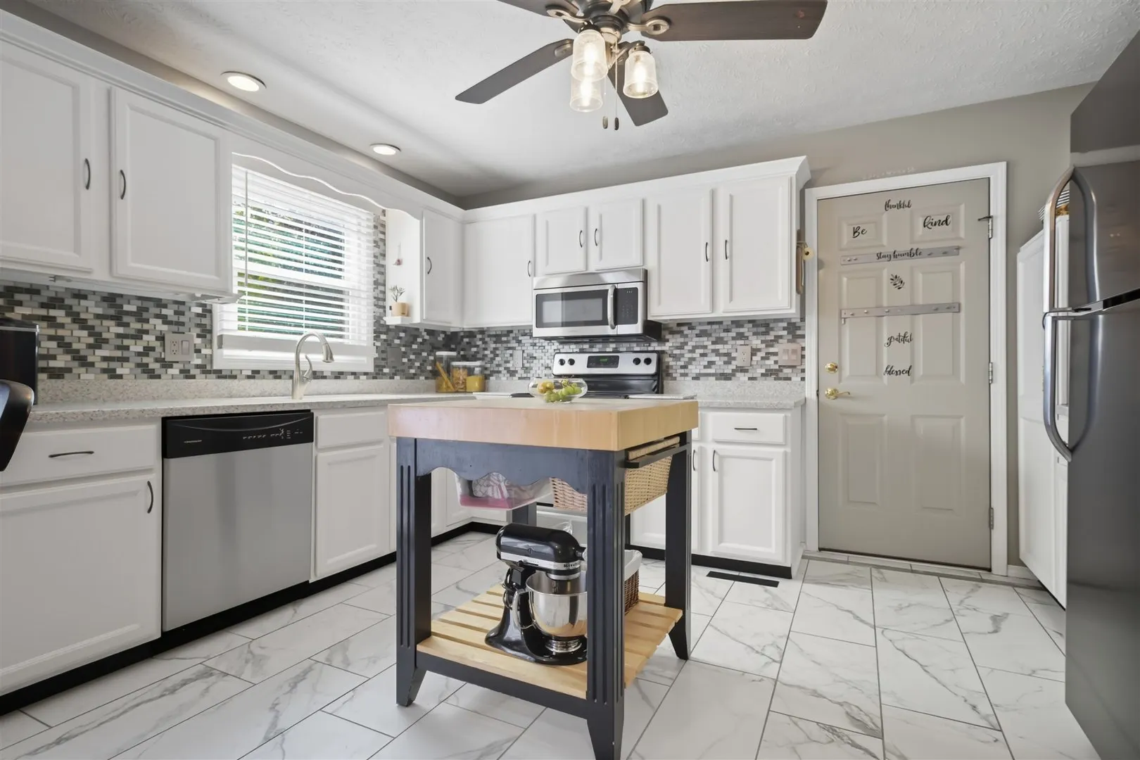 2801 Clearwater Avenue IL