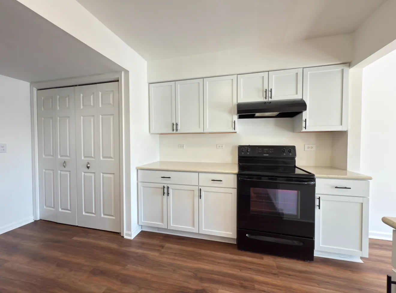694 Monroe Drive 694 IL