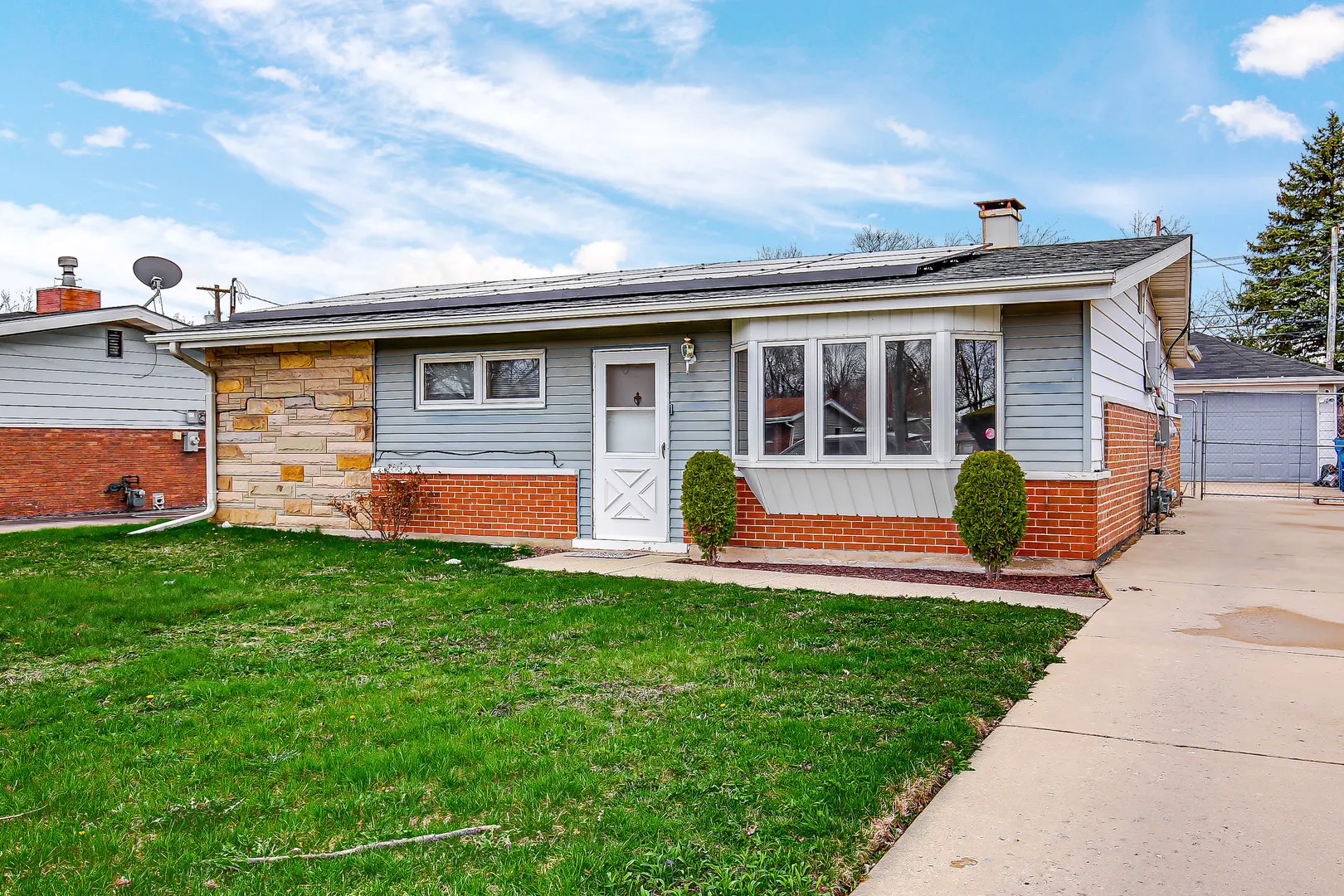 1494 STANLEY Boulevard IL