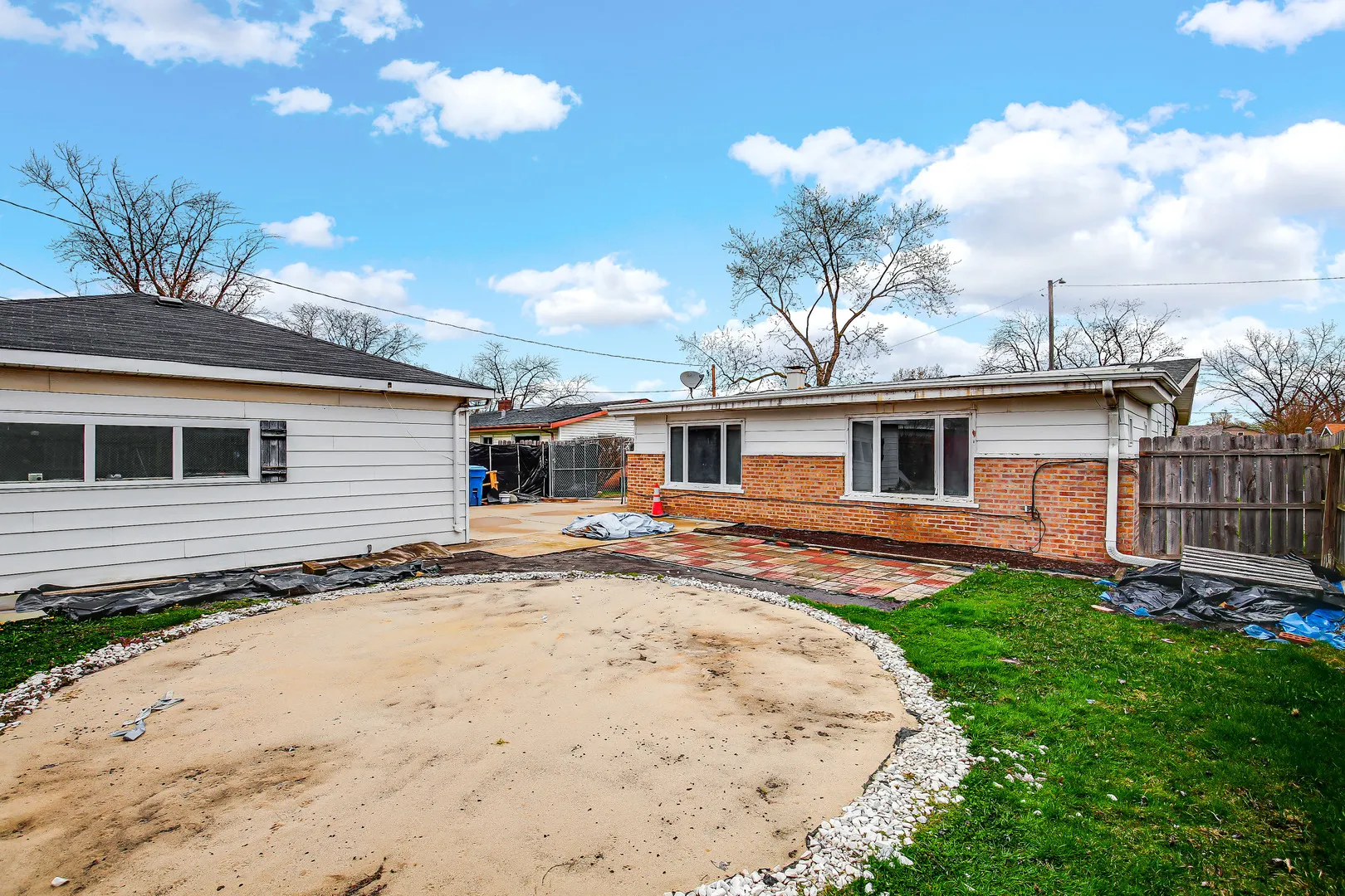 1494 STANLEY Boulevard IL