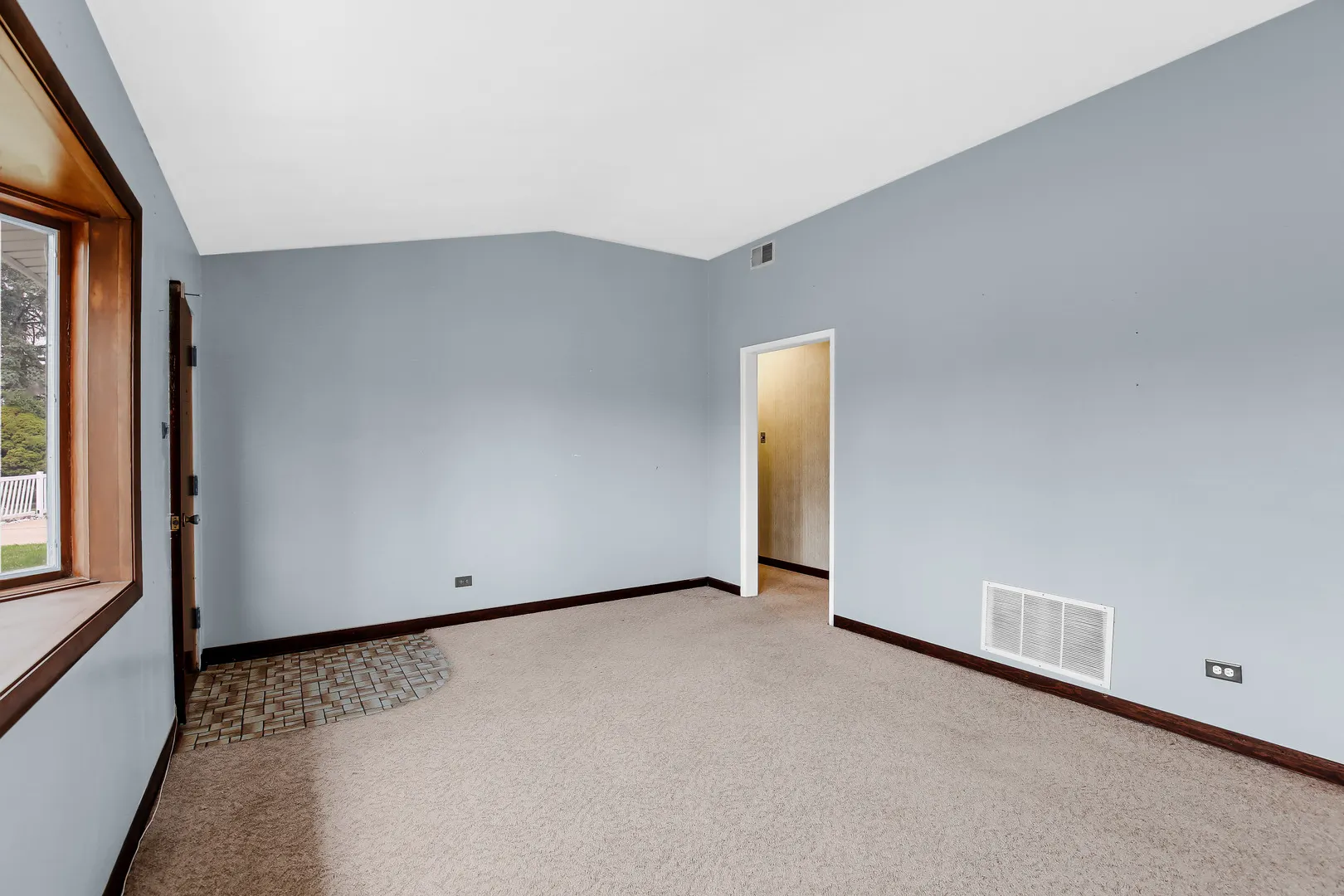 1494 STANLEY Boulevard IL