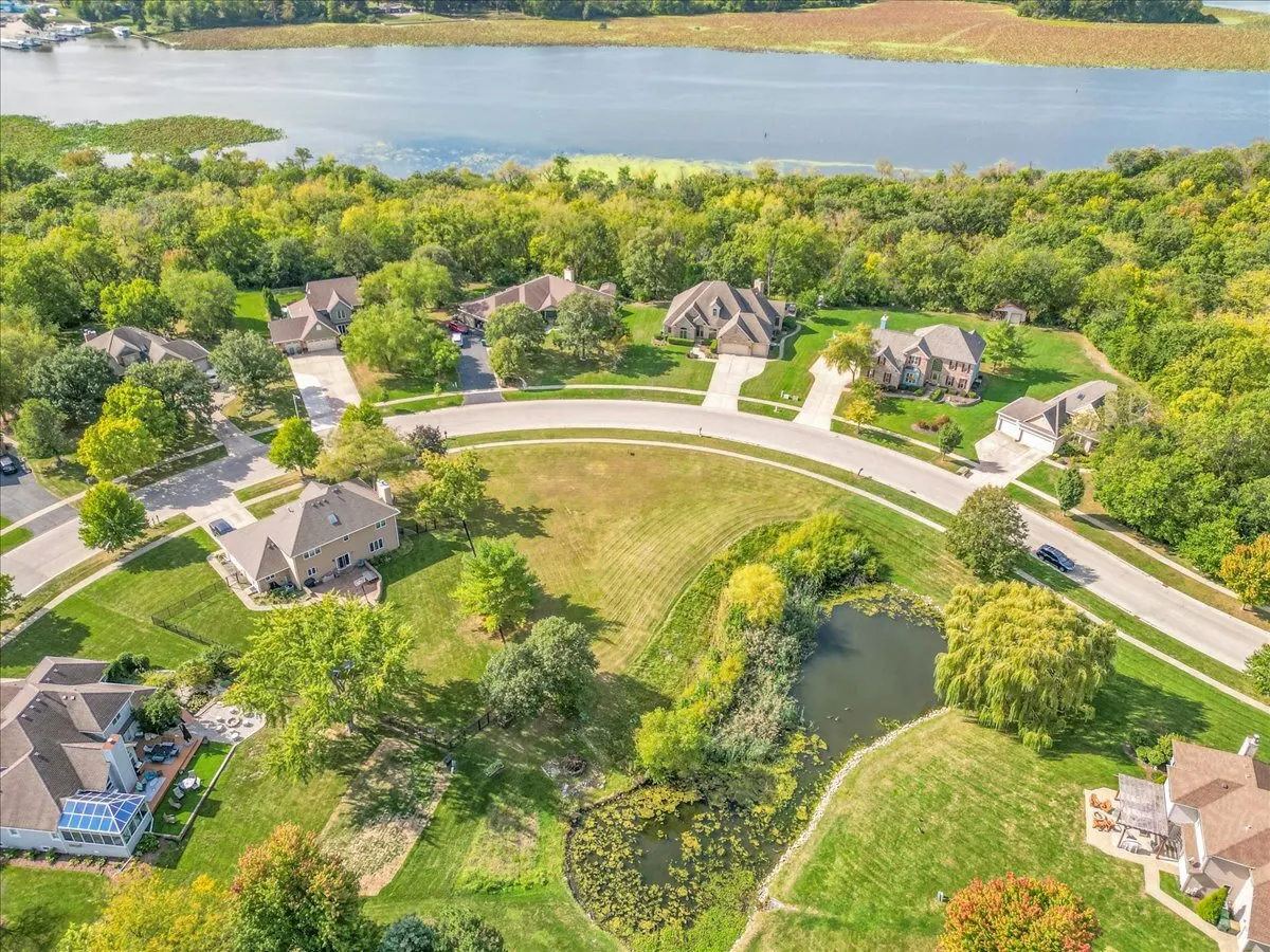 26222 W Highland Drive IL