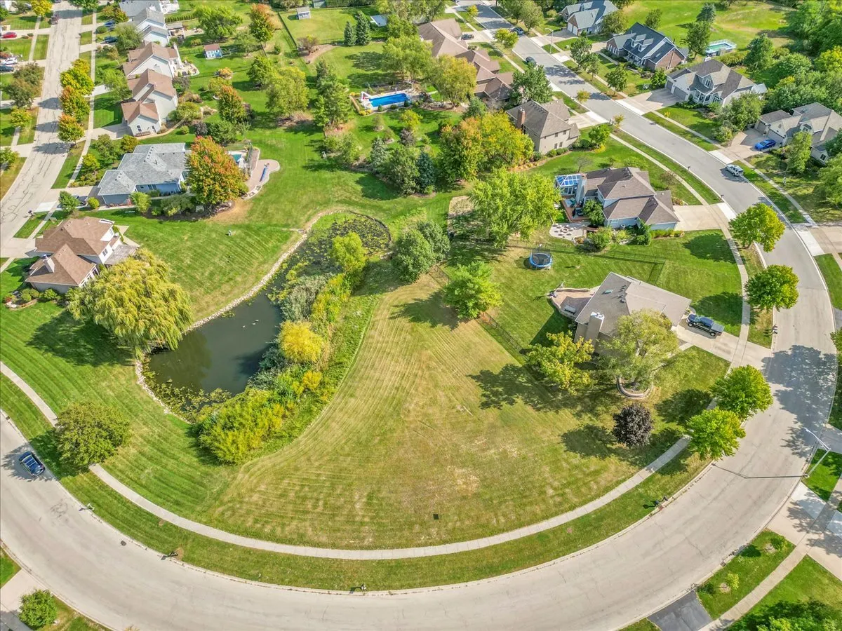 26222 W Highland Drive IL