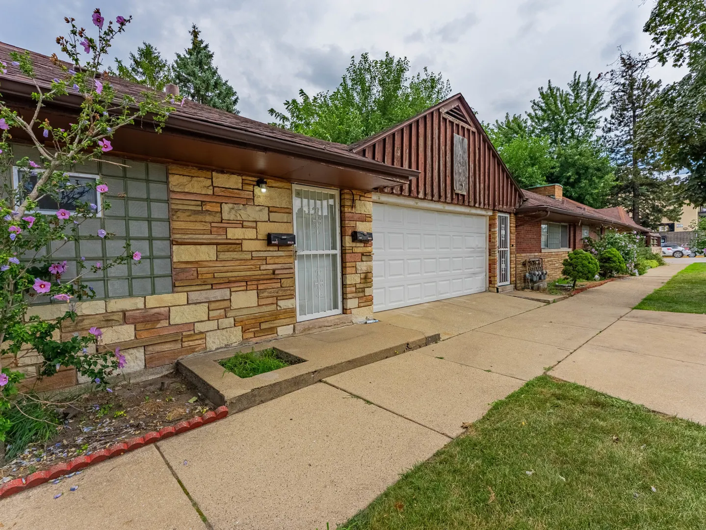 3847 Euclid Avenue IL