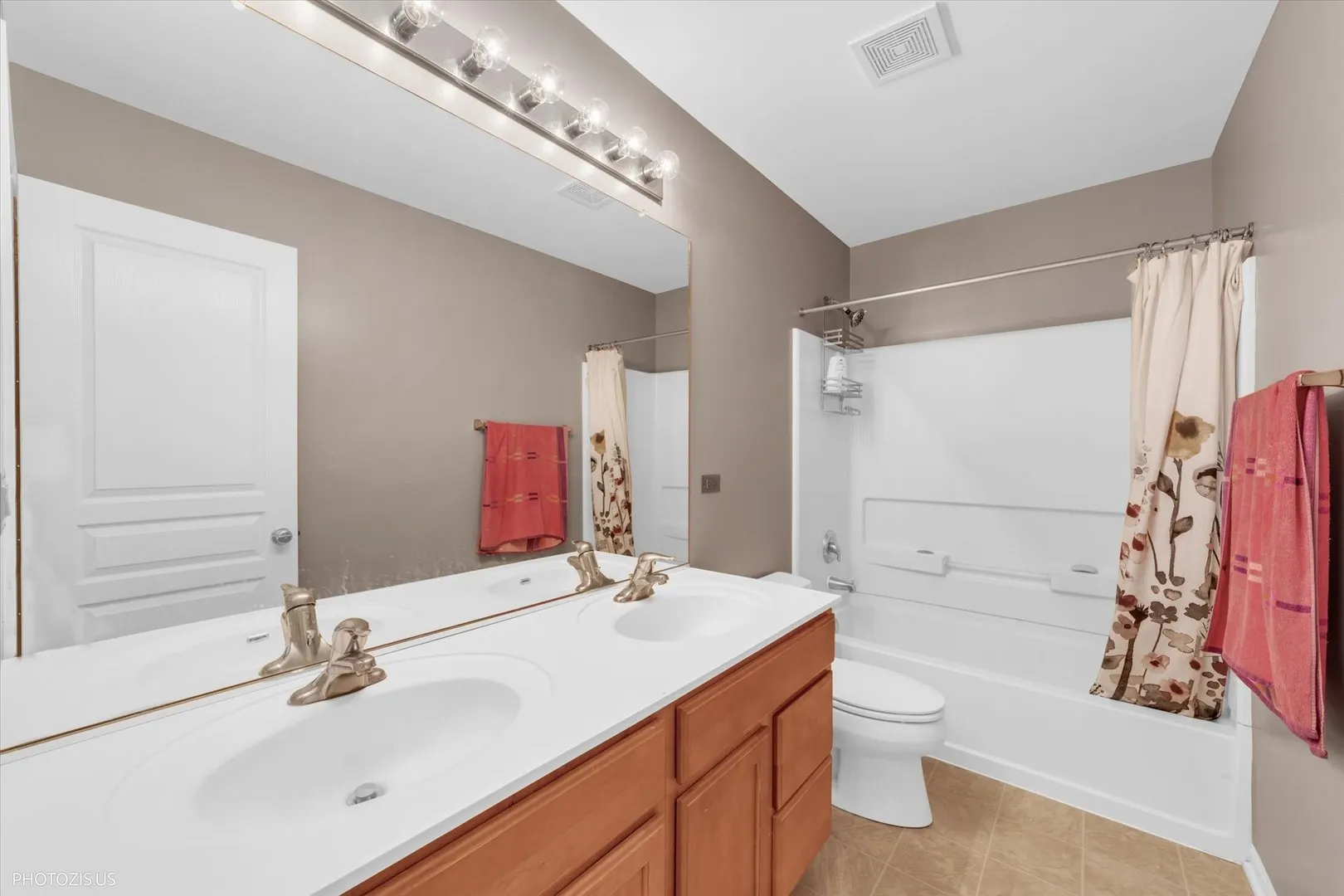1286 Goldfinch Lane IL