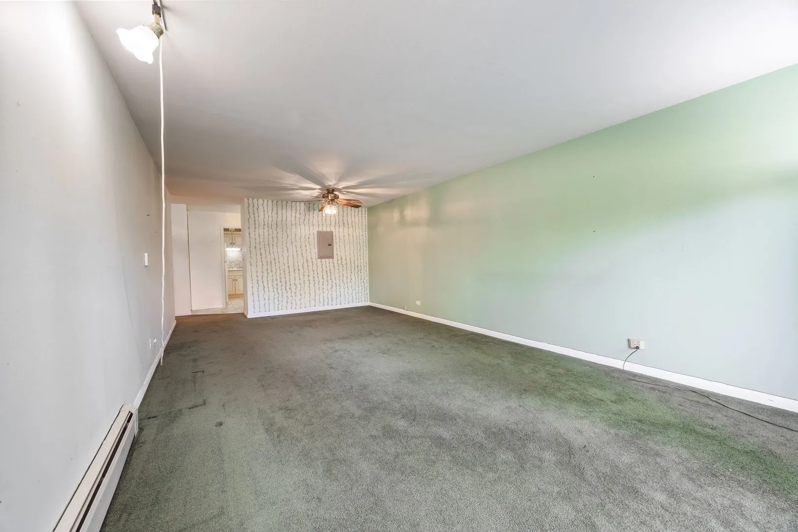 972 Thornton Lane 102 IL