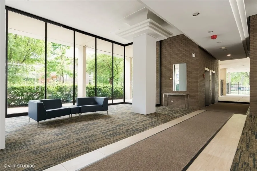 1451 E 55TH Street 423N IL