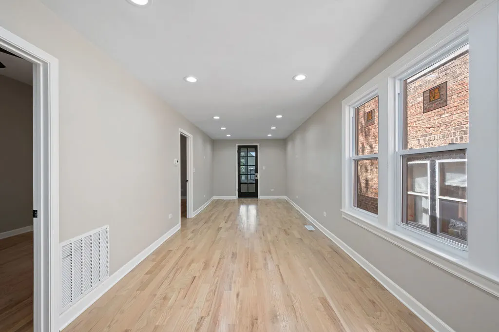 8613 S Colfax Avenue IL