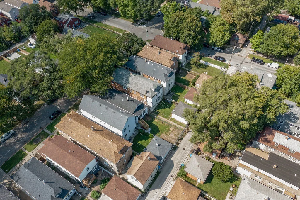 8613 S Colfax Avenue IL