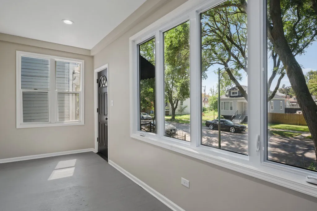 8613 S Colfax Avenue IL