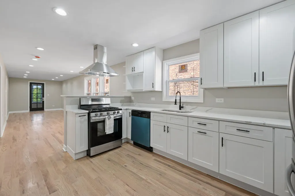 8613 S Colfax Avenue IL
