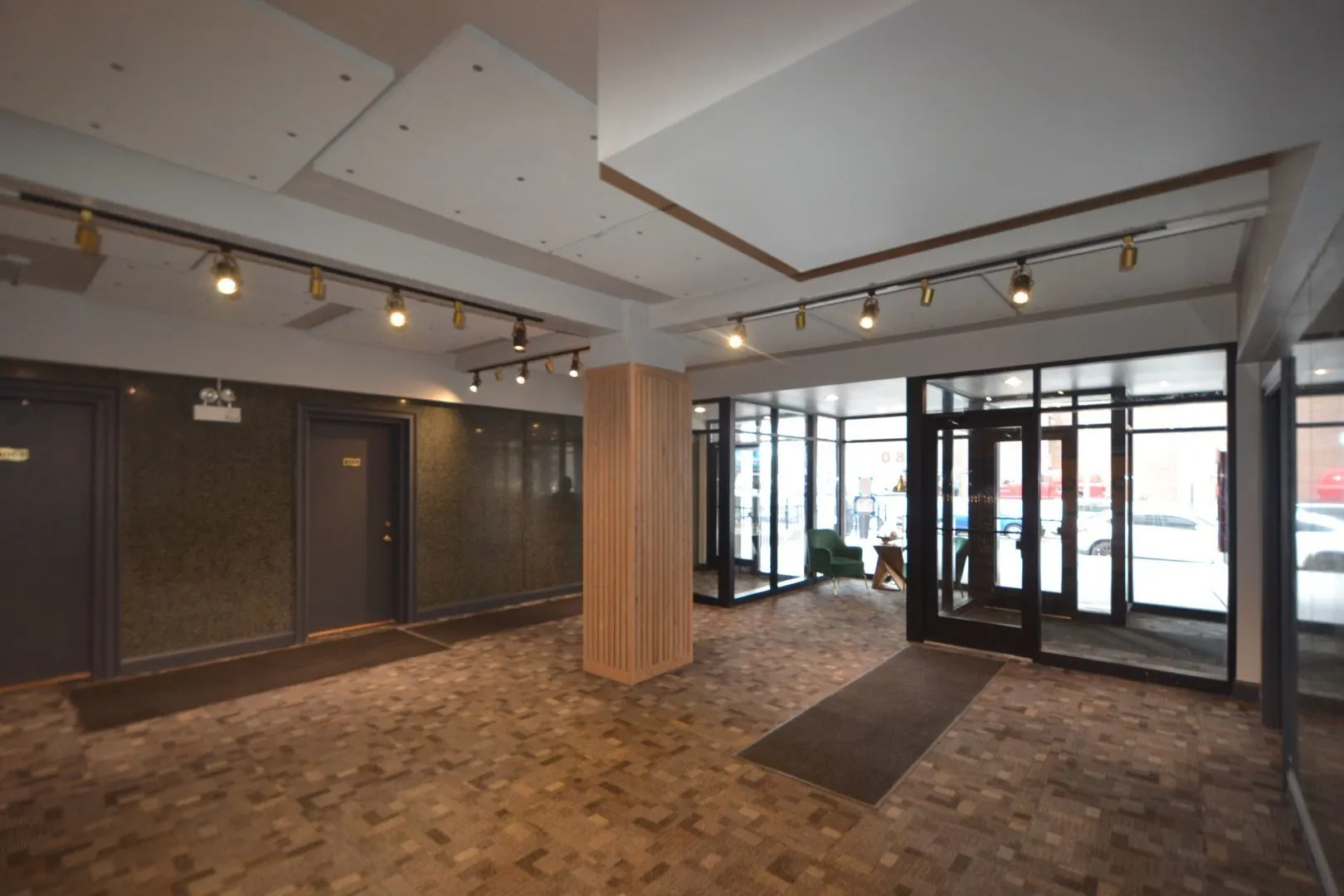 4180 N Marine Drive 811 IL