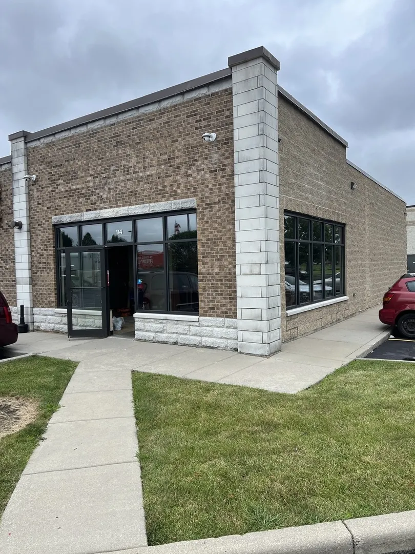 50 INDUSTRIAL Drive 114 IL