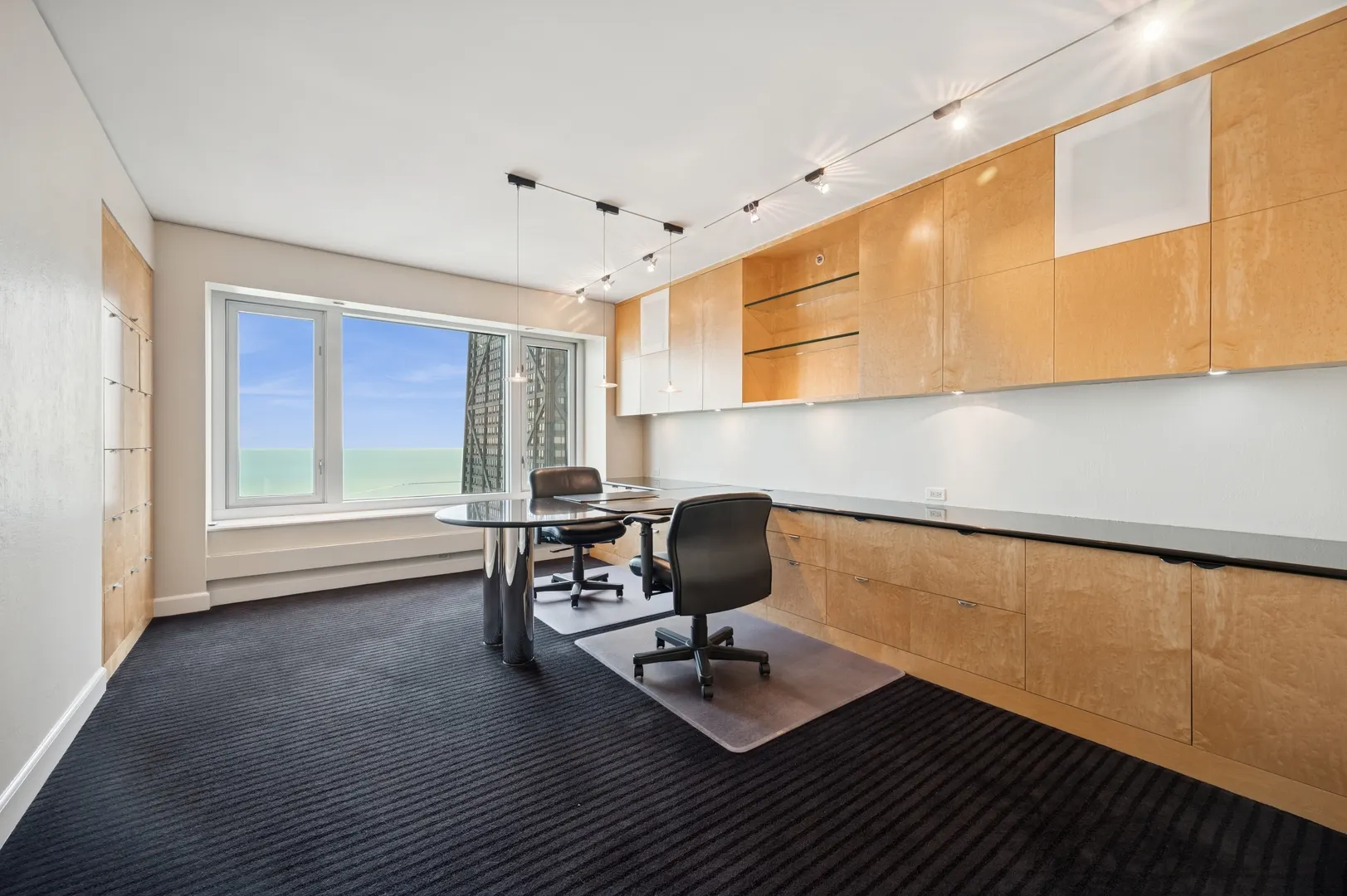132 E Delaware Place 5201 IL